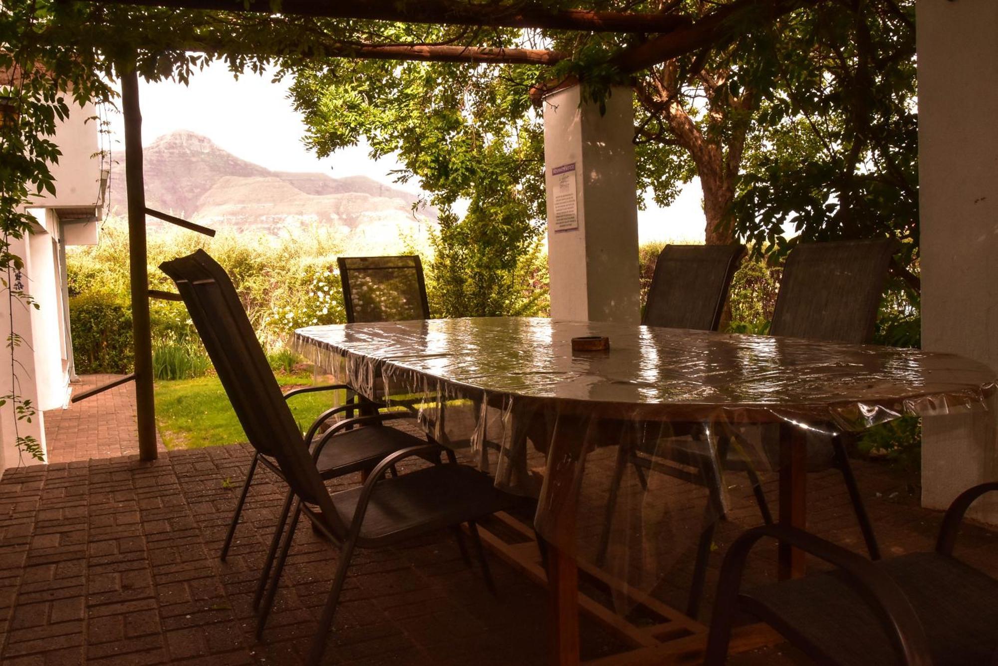 Collett House And Lavender Cottage Clarens Kültér fotó